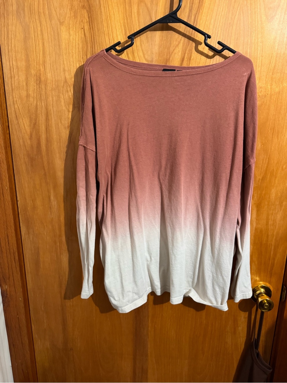 Women’s Ombre Long-Sleeve Boatneck Top — Mauve to Cream
